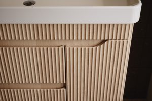 WTC 2026 Fiora Tortona Oak Reed Detail scaled